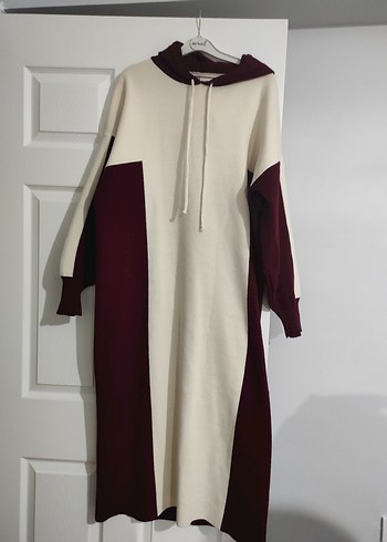 Bordo Kapüşonlu Uzun Triko Elbise - Görsel 3