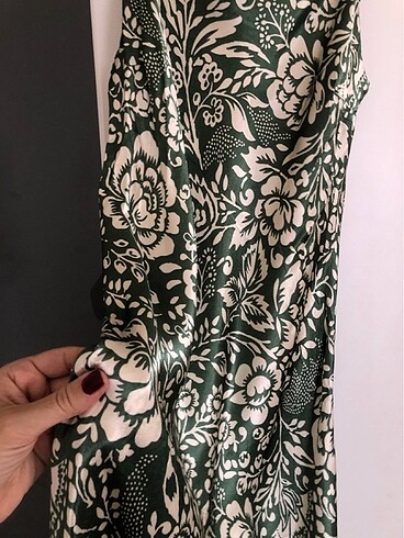 Zara Zara saten elbise