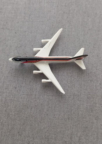 Renkli Detaylı Beyaz Uçak Model Kiti - Görsel 2