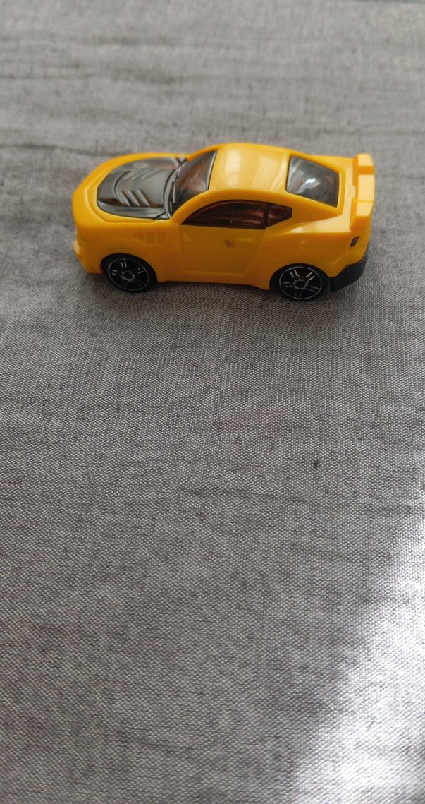 Sarı Renkli Oyuncak Araba - Görsel 2