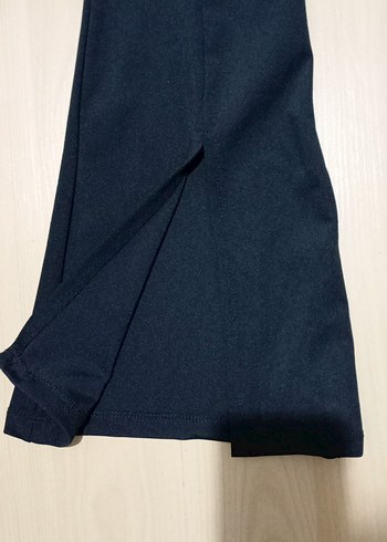 Siyah Kadın Yırtmaçlı İspanyol Paça Pantolon - Görsel 2