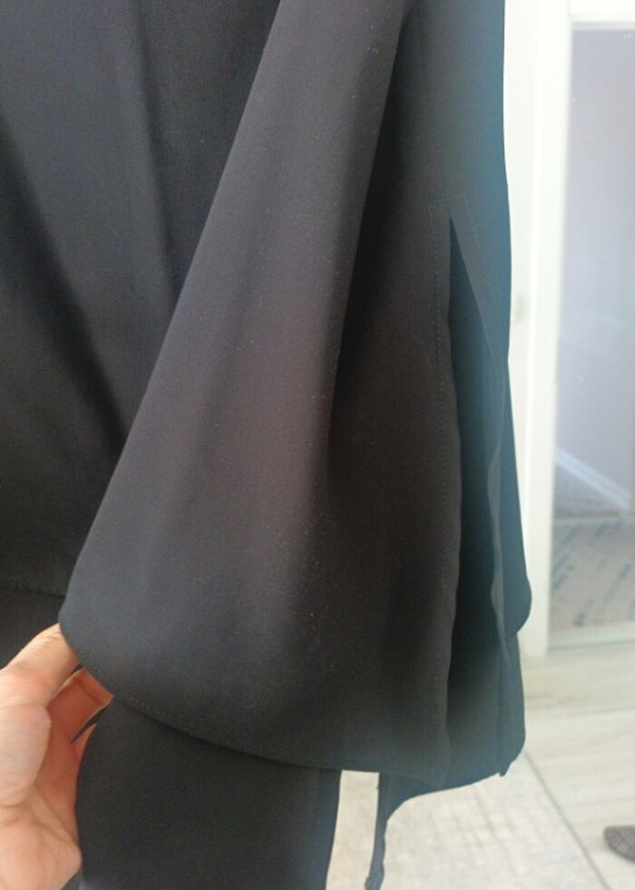 Ayarlanabilir askılı şifon bluz  - Görsel 3