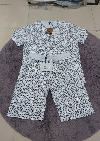 MAĞAZA ÜRÜNÜ BURBERRY YAZLIK TAKIM - Görsel 2