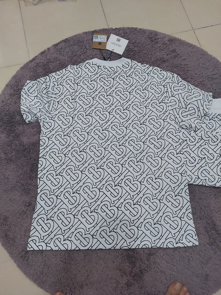 MAĞAZA ÜRÜNÜ BURBERRY YAZLIK TAKIM - Görsel 4