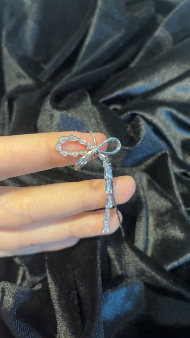 Işıltılı Siyah Fiyonklu earcluff sallantılı taşlı küpe - Görsel 2