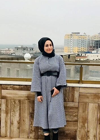 Düğmeli uzun panço 