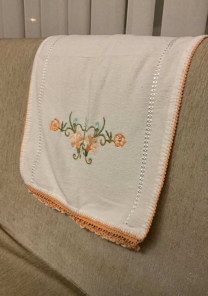 Nakışlı Beyaz el Havlu, Pastel Detaylı - Görsel 3