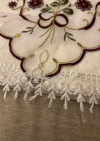 Bordo Nakışlı Klasik Havlu - Görsel 3