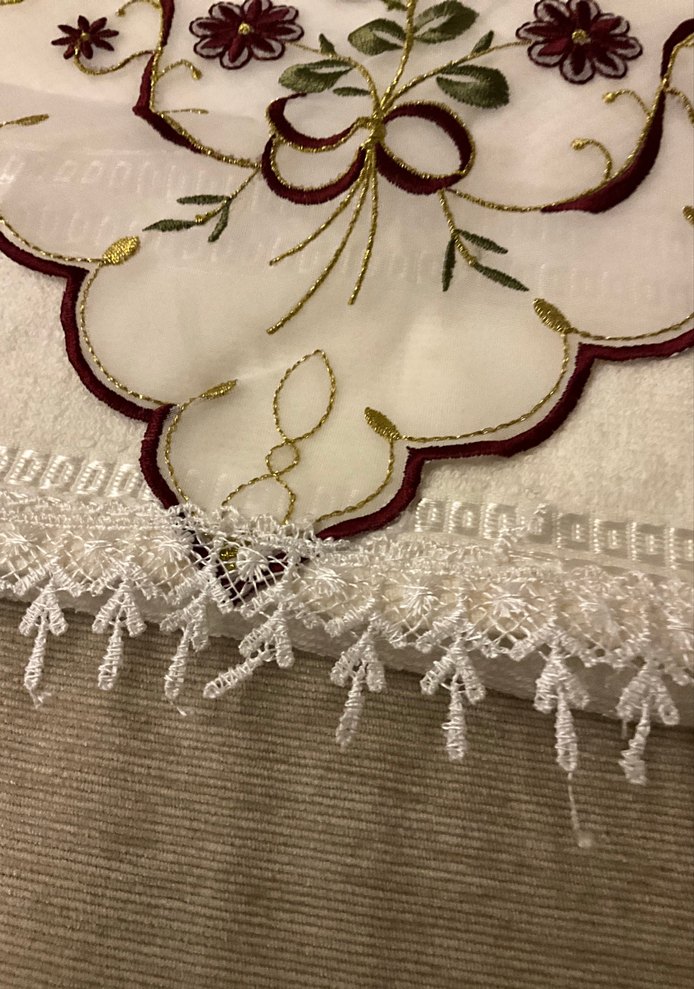 Bordo Nakışlı Klasik Havlu - Görsel 3