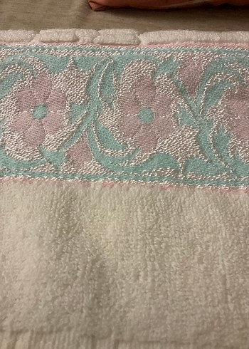 Pembe Nakışlı Pastel Havlu - Görsel 4