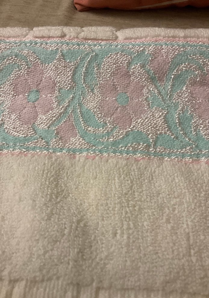 Pembe Nakışlı Pastel Havlu - Görsel 4