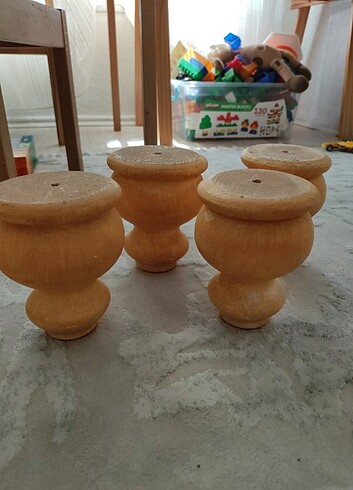 Ahşap mobilya ayağı