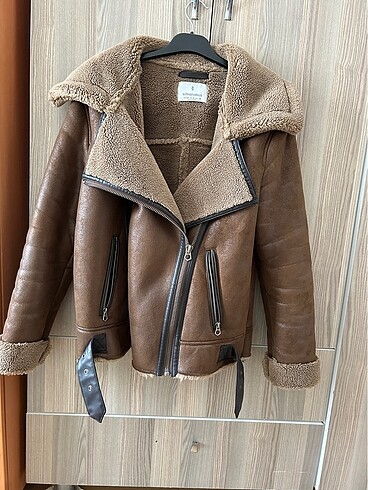 Stradivarius Biker mont