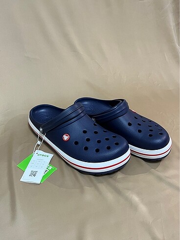 Lacivert crocs