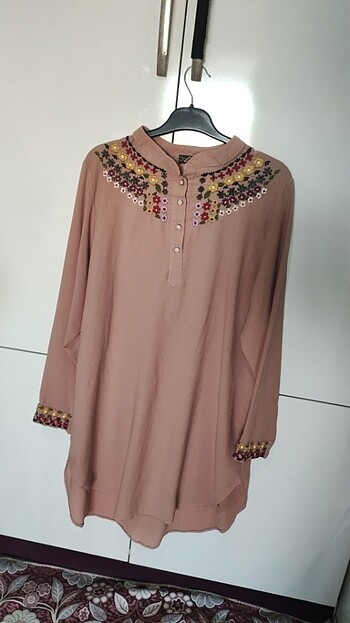 Az giyilmiş tunik