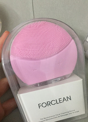 Foreo muadili yüz temizleme cihazı