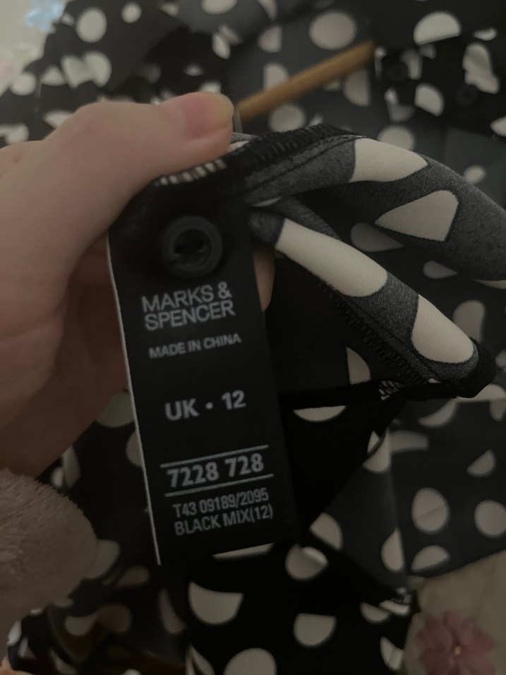 Siyah Beyaz Puantiyeli Kısa Kollu Gömlek - Görsel 4