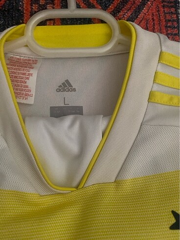 Adidas Forma takımı