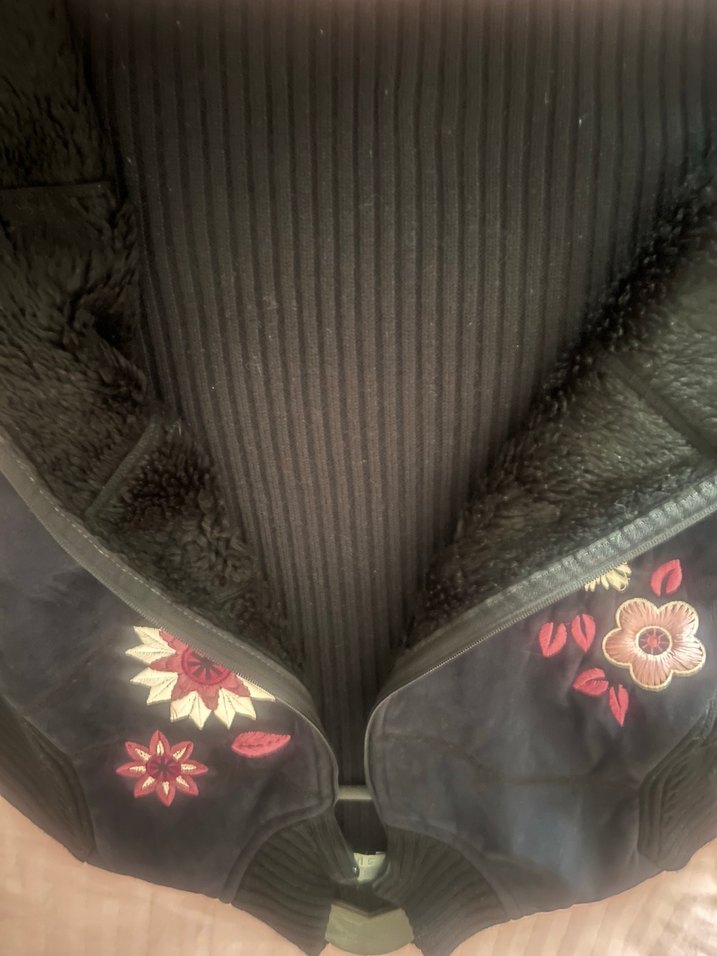 Nakışlı Siyah Kadın Ceket ön süet arka. Ve kol triko - Görsel 4