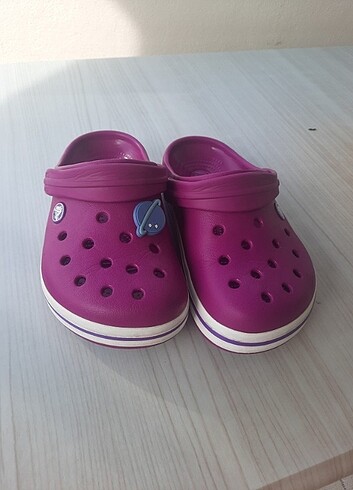 34 Beden Orjinal crocs kız çocuk terlik 