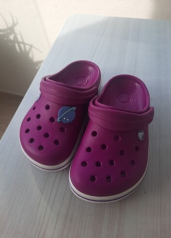 34 Beden mor Renk Orjinal crocs kız çocuk terlik 