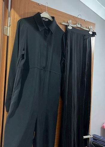 Zara Siyah Piliseli Uzun Kadın Elbise
