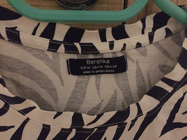 Bershka Bershka zebra tshirt