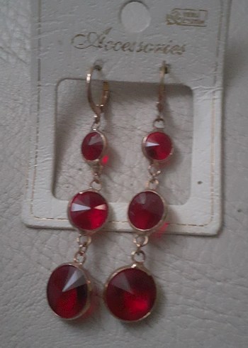 Zincir Detaylı Kırmızı Uzun Küpe - Görsel 2