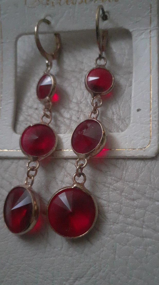 Zincir Detaylı Kırmızı Uzun Küpe - Görsel 3