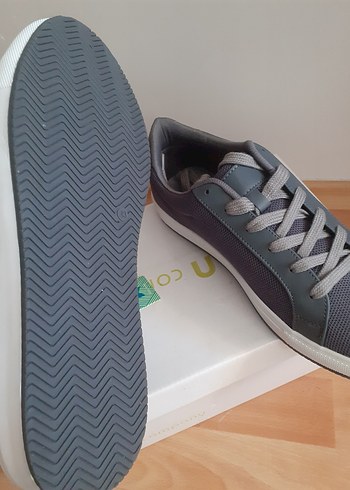 42 Beden Gri Erkek Spor Ayakkabı Velcro Bağcıklı