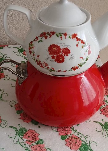 Çiçek Desenli Beyaz ve Kırmızı Demlik - Görsel 3