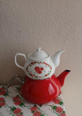 Çiçek Desenli Beyaz ve Kırmızı Demlik - Görsel 7