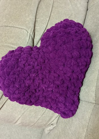Mor Örgü kalpli yastık