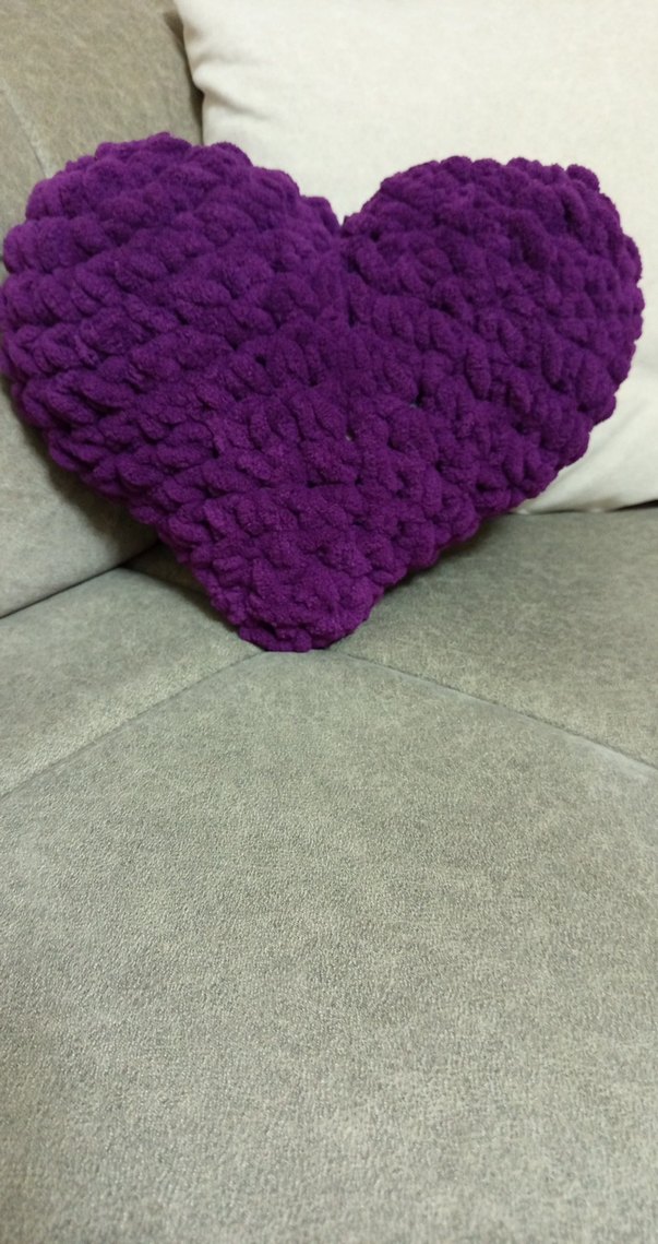 Mor Örgü kalpli yastık - Görsel 2
