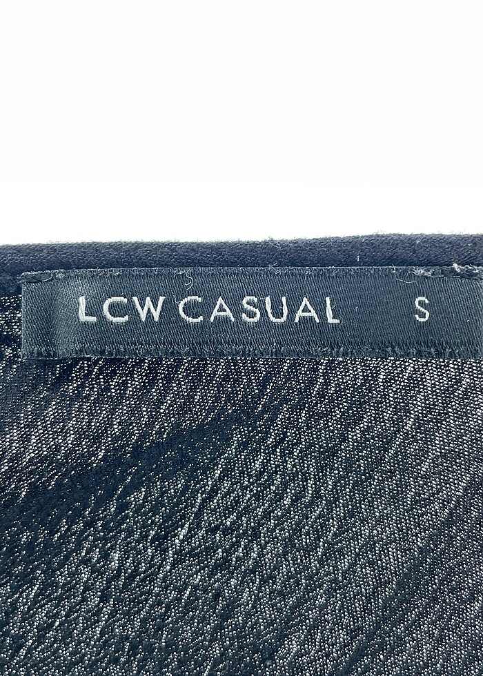 LC Waikiki Bluz %70 İndirimli. - Görsel 4