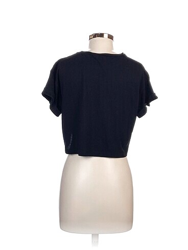 38 Beden Atmosphere T-shirt %70 İndirimli.