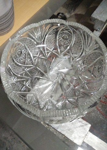 Çiçek Beyaz İşlemeli Kristal Vazo