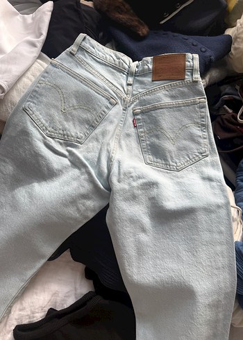 Levis Acik Mavi Denim Jean