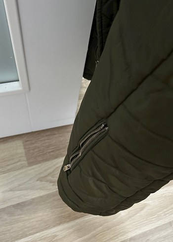 Kürk Detaylı Haki Kadın Mont - Görsel 4