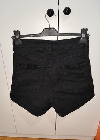 l Beden siyah Renk Bershka Mini Denim Şort