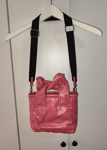 zara askılı çanta