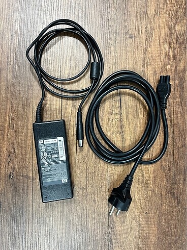 Orjinal HP Laptop Şarj Cihazı