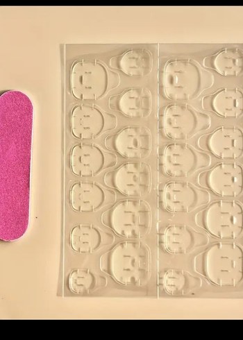 Parlak Siyah Tırnak Süslemeli takma tırnak - Görsel 2