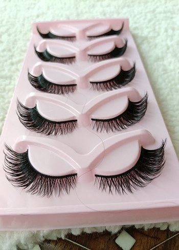 Latina  Kirpik - Görsel 2