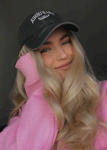 Bej Gri Sentetik Kumaş Uzun Dalgalı Peruk - Görsel 5