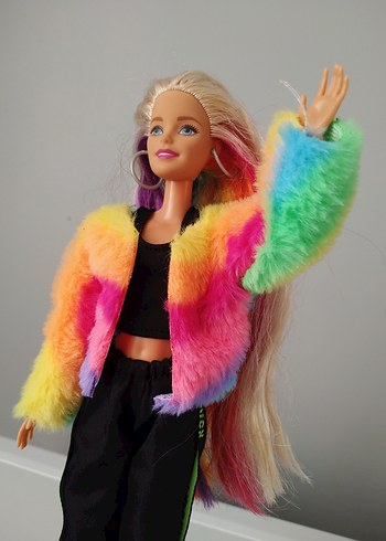 Barbie Renkli Peluş Kollu Barbie mont