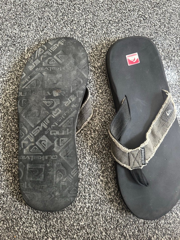 Gri Erkek Parmak Arası Terlik - Görsel 2