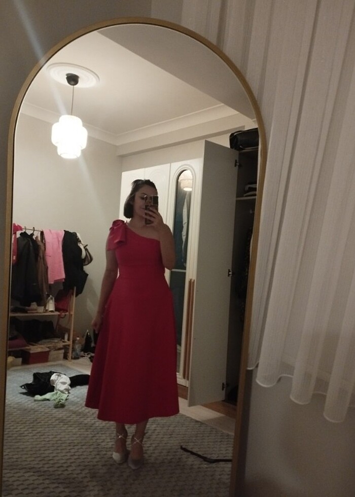 Kırmızı omuz kurdele cepli elbise - Görsel 2