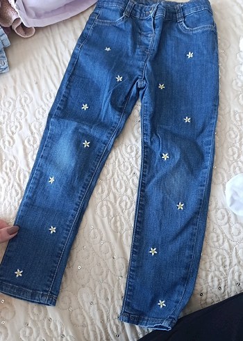 Mavi Nakışlı Kız Kot Pantolon