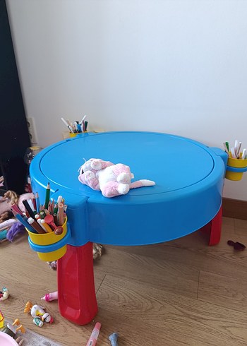 Ikea Çocuklar için renkli mavi oyun masası
